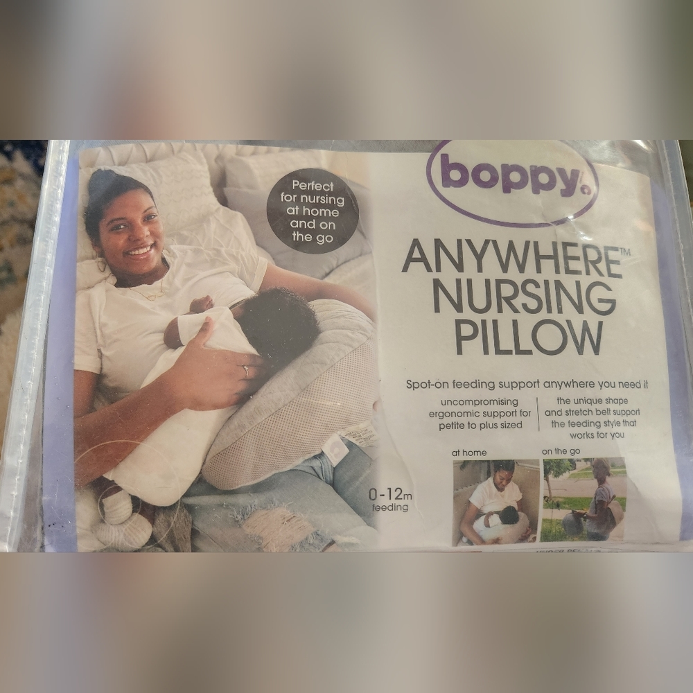 Boppy anywhere nursing pillow
